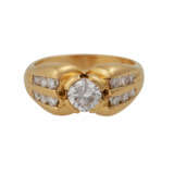 Ring mit Brillanten, zusammen ca. 1,01 ct (punziert), - photo 1