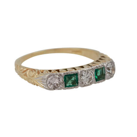 Ring mit 3 Diamanten, zusammen ca. 0,36 ct - photo 2