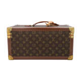 LOUIS VUITTON VINTAGE Kosmetikkoffer "BOITE BOUTEILLES GLACE". Aktueller Neupreis: 3.700,-€. - photo 4