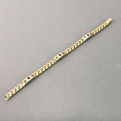 Vornehmes Armband mit Safiren und Brillanten, Gold 585. - фото 1