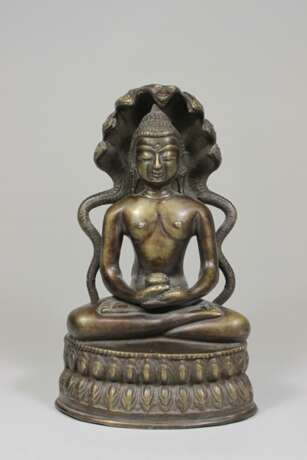 Buddhafigur mit siebenköpfiger Naga - photo 1