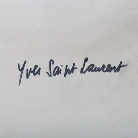 7 ENTWURFSZEICHNUNGEN für DAMENKLEIDER, Yves Saint-Laurent u.a., 1980er Jahre, - фото 3