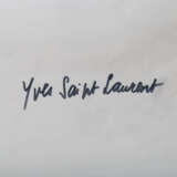 7 ENTWURFSZEICHNUNGEN für DAMENKLEIDER, Yves Saint-Laurent u.a., 1980er Jahre, - фото 3