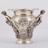 Изящная серебряная ваза/кашпо с литыми фигурами - фото 3