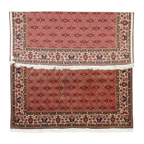 Orientteppich. MOUD/IRAN, 20. Jahrhundert, ca. 200x205 cm. - Foto 2