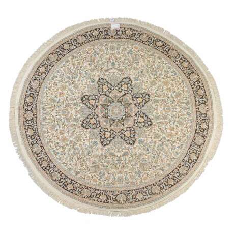 Orientteppich aus Naturseide. GHOM KASCHMIR, D: 214 cm - Foto 2