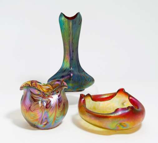 2 Vasen mit gekämmten, irisierenden Dekoren - фото 1
