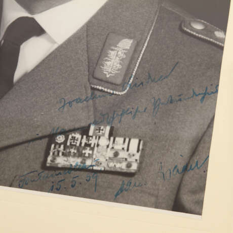 6 Militaria Autographen, Mitte 20. Jahrhundert. - - photo 3
