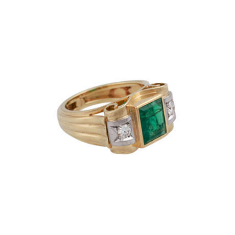 Ring mit Smaragd ca. 1,7 ct und Brillanten - photo 2