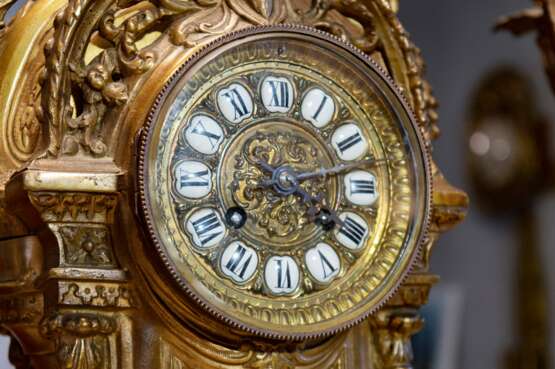 „Antikes Set Kamin Uhr“ Gemischte Technik Baroсk Frankreich 1890 - Foto 4