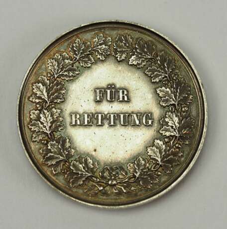 Baden: Silberne Rettungsmedaille, Friedrich I., 1. Modell (1868-1881). - Foto 2