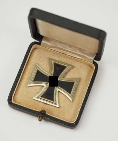 Eisernes Kreuz, 1939, 1. Klasse, im Etui. - Foto 1