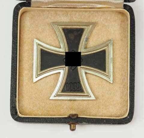 Eisernes Kreuz, 1939, 1. Klasse, im Etui. - Foto 2