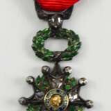 Frankreich: Orden der Ehrenlegion, 9. Modell (1870-1951), Ritterkreuz Miniatur - mit Diamant-Besatz. - фото 1