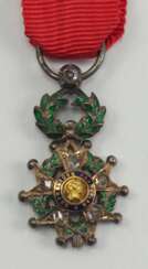 Frankreich: Orden der Ehrenlegion, 11. Modell (ab 1962), Ritterkreuz Miniatur - mit Diamant-Besatz.