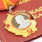 Sowjetunion: Lenin Orden, 5. Modell, 1. Typ, mit Verleihungsbuch. - photo 2