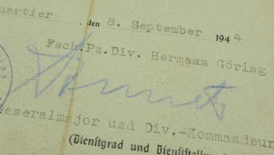 Kriegsverdienstkreuz, 2. Klasse mit Schwertern Urkunde für einen Feldwebel der Feldgendarmerie Tr./ Fallschirm-Panzer-Division "Hermann Göring". - photo 2