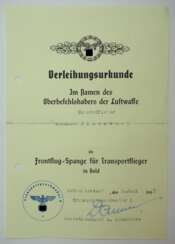 Frontflugspange für Transportflieger, in Gold Urkunde für einen Unteroffizier des Transportgeschwaders 5.