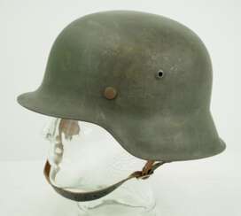 Wehrmacht: Stahlhelm M42.