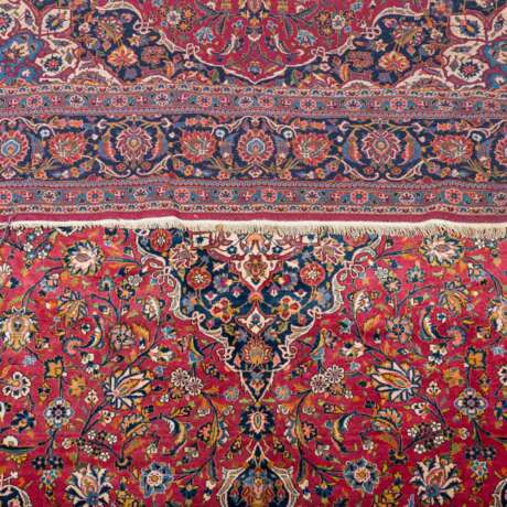 Orientteppich. KESHAN/IRAN, 20. Jahrhundert, 400x290 cm. - Foto 3