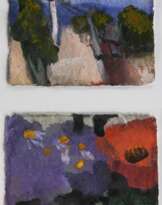 Dorfstraße und Blüten