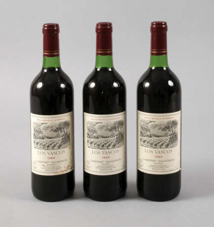 Drei Flaschen Rotwein - Foto 1