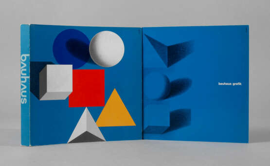 Zwei Kataloge 50 Jahre Bauhaus - Foto 1
