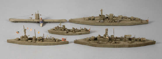 Fünf Kriegsschiff-Modelle Kaiserzeit - Foto 1