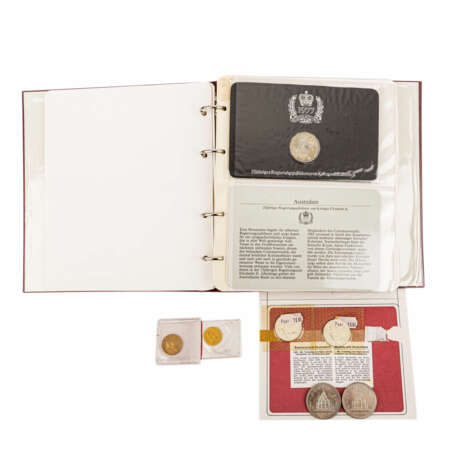 Münzen Elisabeth II. zum 25jährigen Regierungsjubiläum - Foto 1