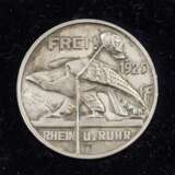Silbermedaille Weimarer Republik - Auf die Befreiung von Rhein und Rhur von den Franzosen 1925, von C. Lauer, - photo 1