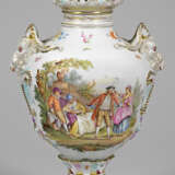 Große Potpourri-Vase mit Watteaudekor - photo 1