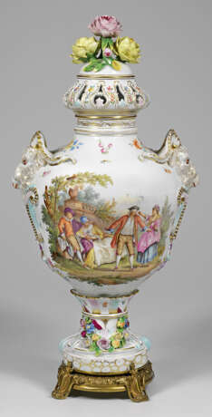 Große Potpourri-Vase mit Watteaudekor - Foto 1