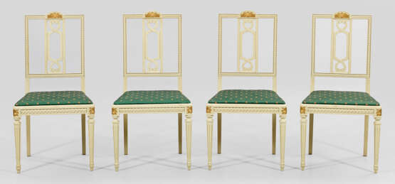 Satz von vier Stühlen im Louis XVI-Stil - Foto 1