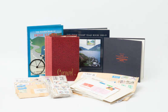 Kanalinseln - Tüte mit Einsteckbuch, Jahrbüchern und Belegen, - фото 1
