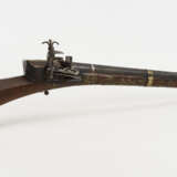 Orientalisches Steinschlossgewehr mit Bein- und Messingeinlagen - photo 8