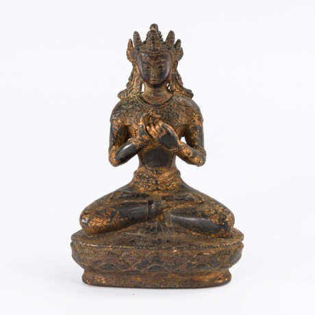 Bronze Buddha mit der Handhaltung 'Drehen des Rades' - фото 1