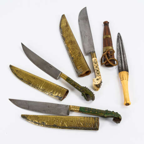 4 afrikanische Messer in Scheide - photo 1