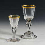 Kelchglas und Schnapsglas - Foto 1