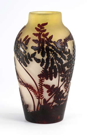 Jugendstil-Vase mit Farndekor - Foto 1