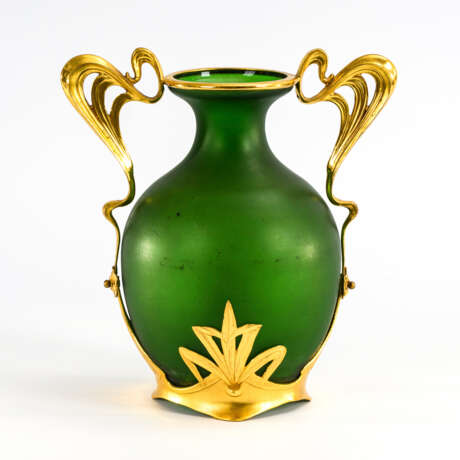 Jugendstil-Vase mit Metallmontierung - фото 2