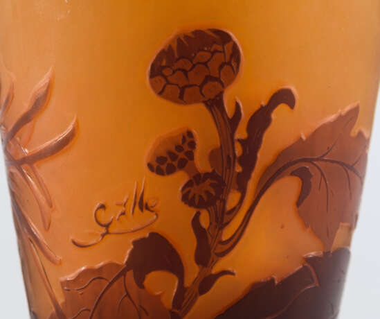Vase mit Chrysanthemendekor - photo 3
