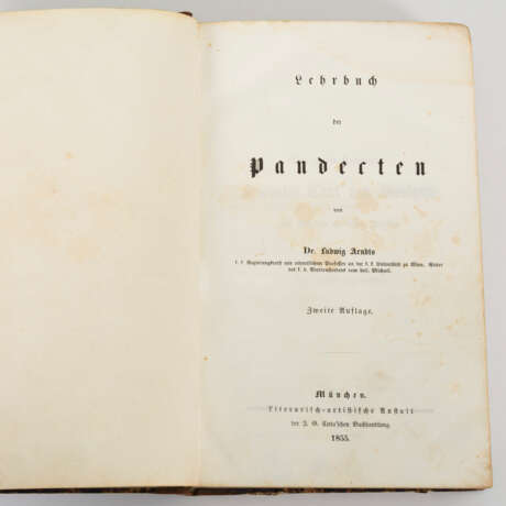 "Lehrbuch der Pandecten" - Foto 1
