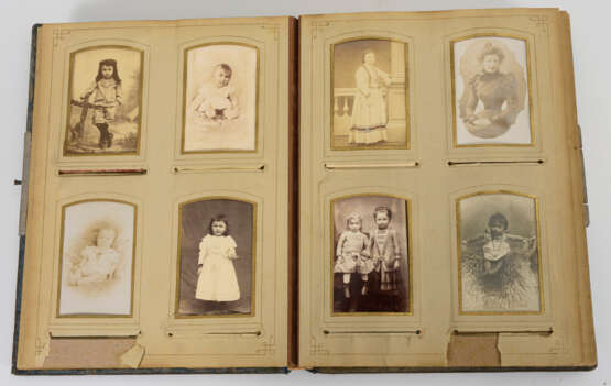 3 Gründerzeitalben mit Fotografien um 1880 - фото 3