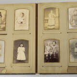 3 Gründerzeitalben mit Fotografien um 1880 - фото 3