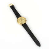 Goldene Armbanduhr mit Chronograph - фото 3