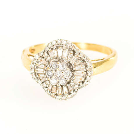 Ring mit Brillanten und Diamanten - Foto 1