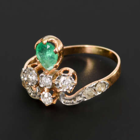 Jugendstil-Ring mit Smaragd und Diamanten - photo 1