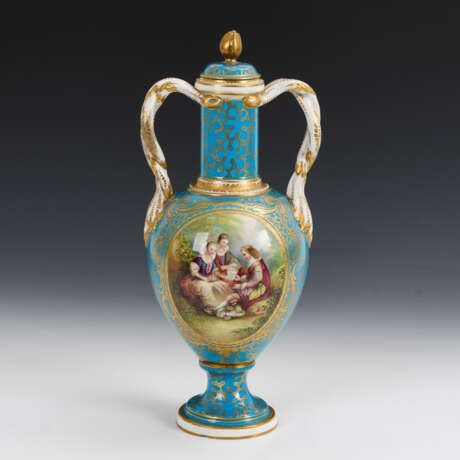 Französische Vase mit Watteaumalerei - Foto 1