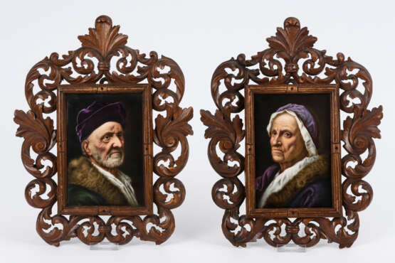 2 Porzellangemälde: Porträt einer alten Dame und eines alten Herren - Foto 1