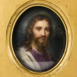 2 Porzellanbilder: Herrenporträt und Christusbildnis - photo 2